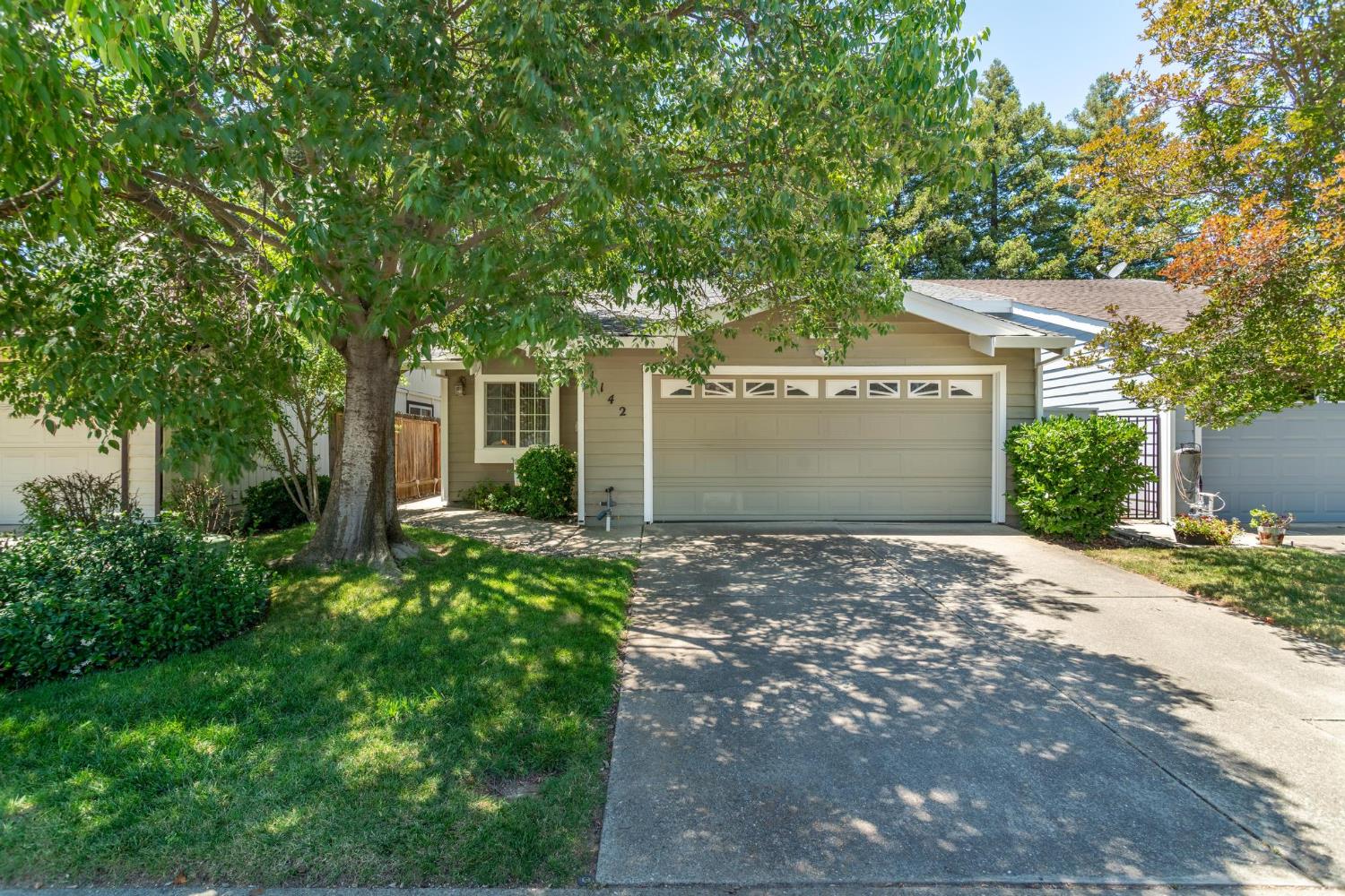 1142 Meadow Gate Drive