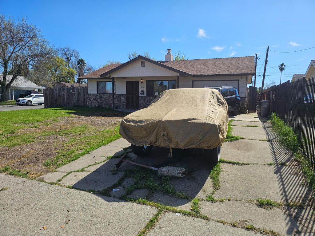 Photo of 2640 52nd Avenue, Sacramento, CA 95822 (MLS # 226027401)