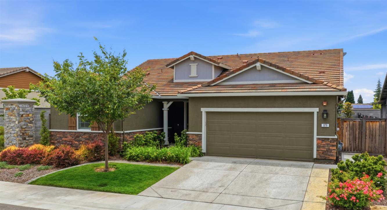 979 Carson River Drive