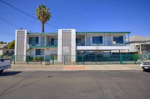 1143 E Park Street Stockton CA 95205