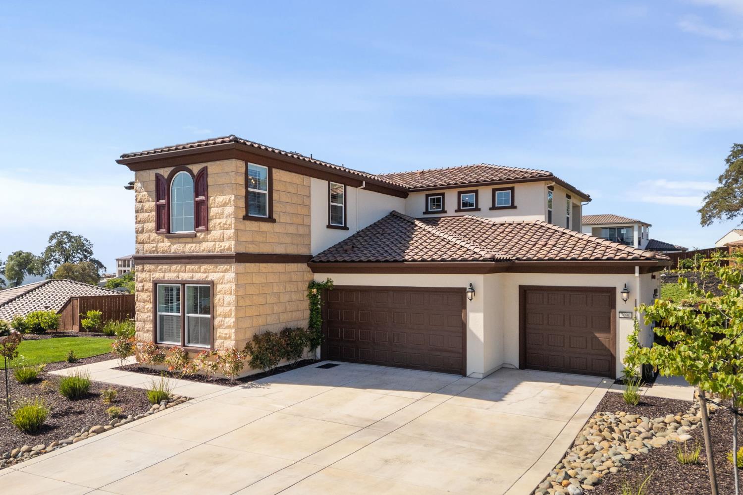 7090 Benevento Drive