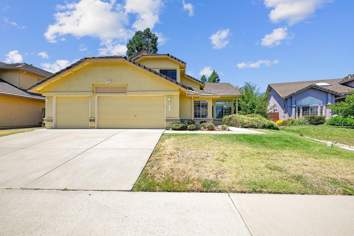 9438 Dunkerrin Way