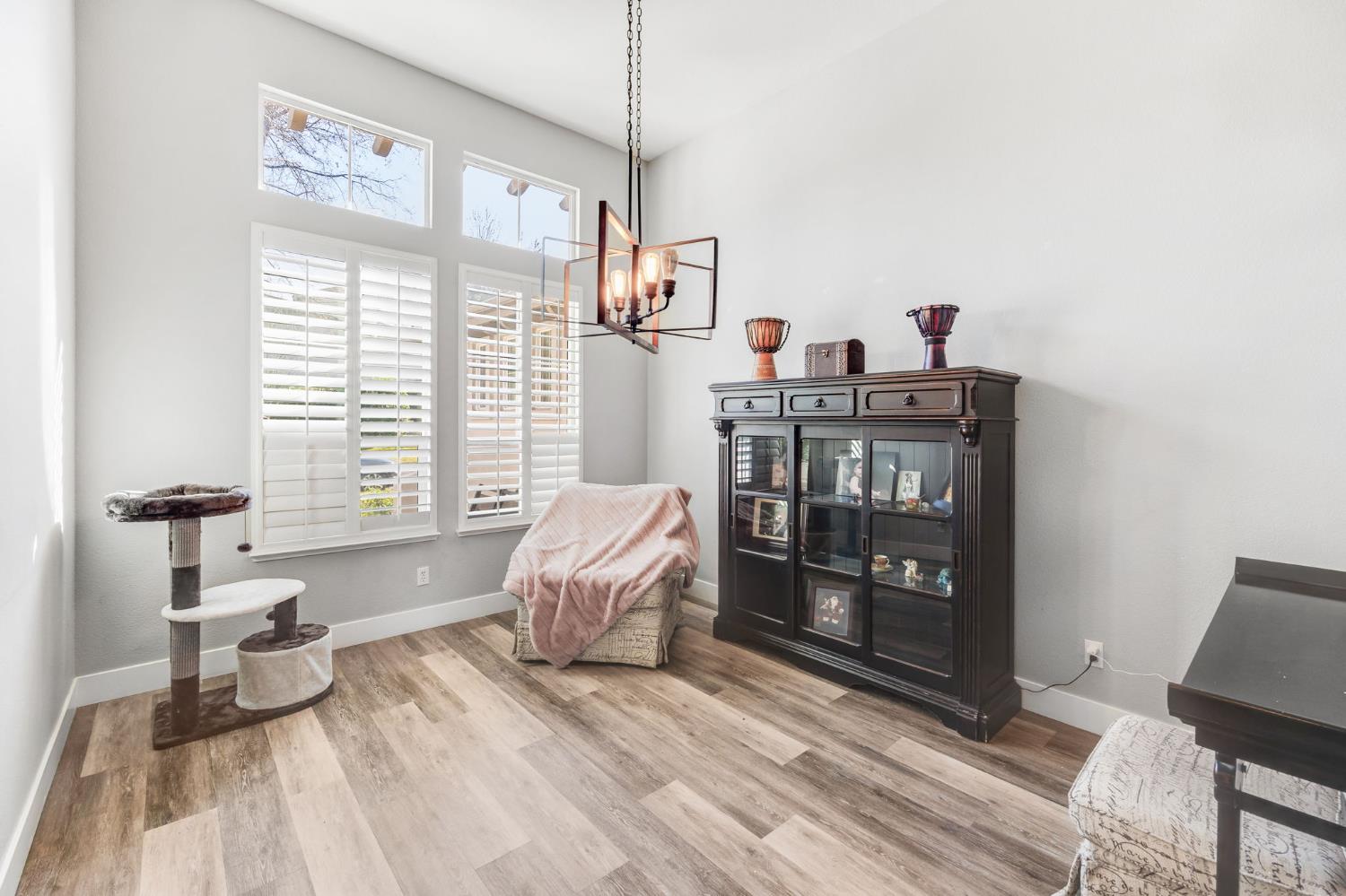 1408 Grey Owl Circle