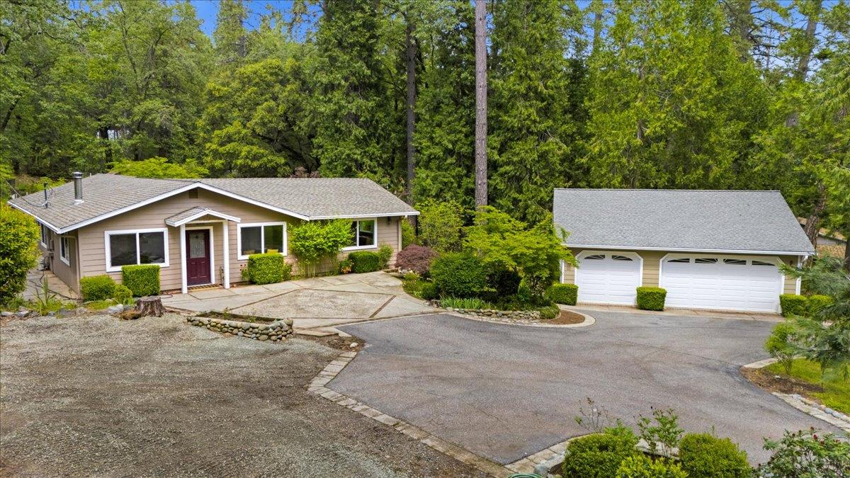 15423 Rattlesnake Road