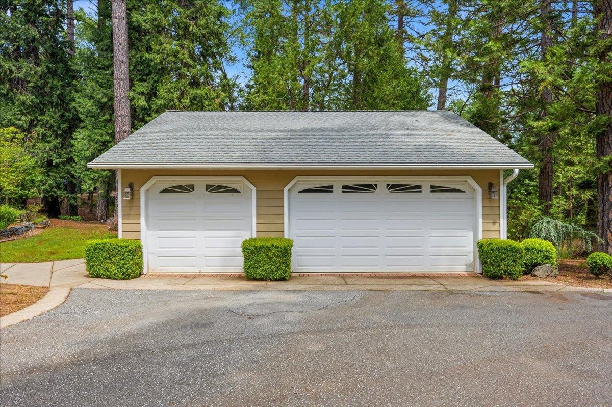 15423 Rattlesnake Road