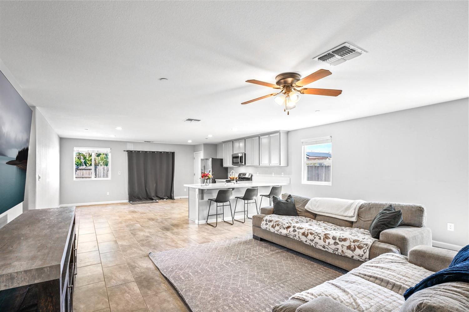 1393 Meadow Ranch Street