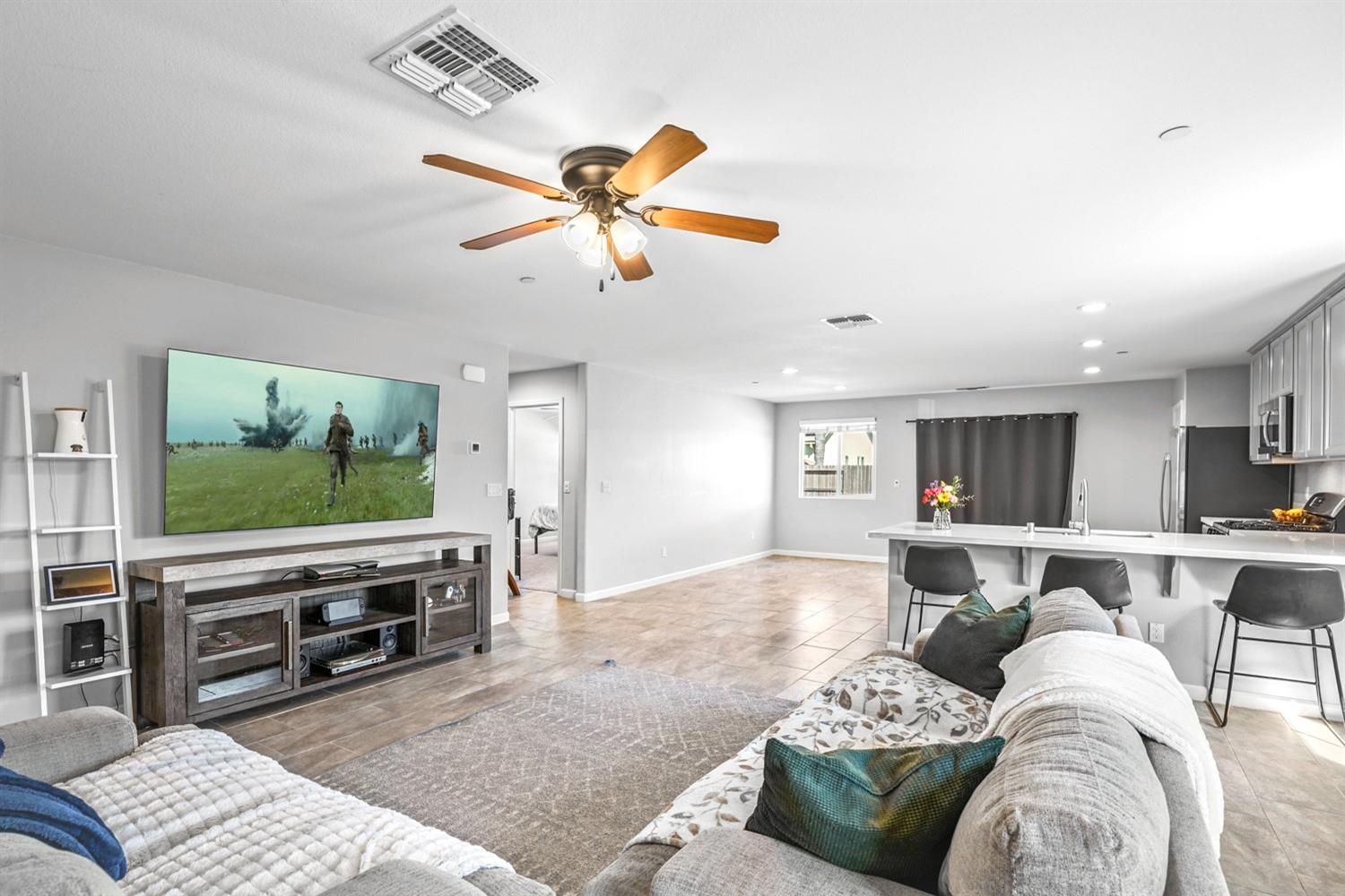 1393 Meadow Ranch Street