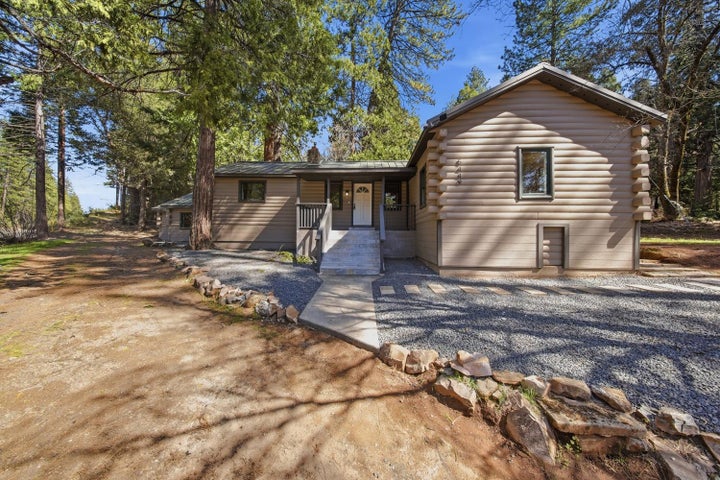 Photo 1 of 32 — 5449 Highway 4, Hathaway Pines, CA 95222
