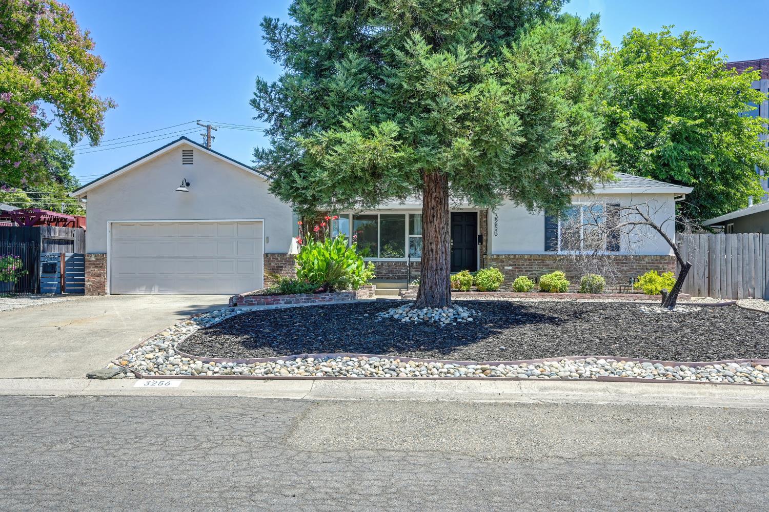 3256 Strevel Way