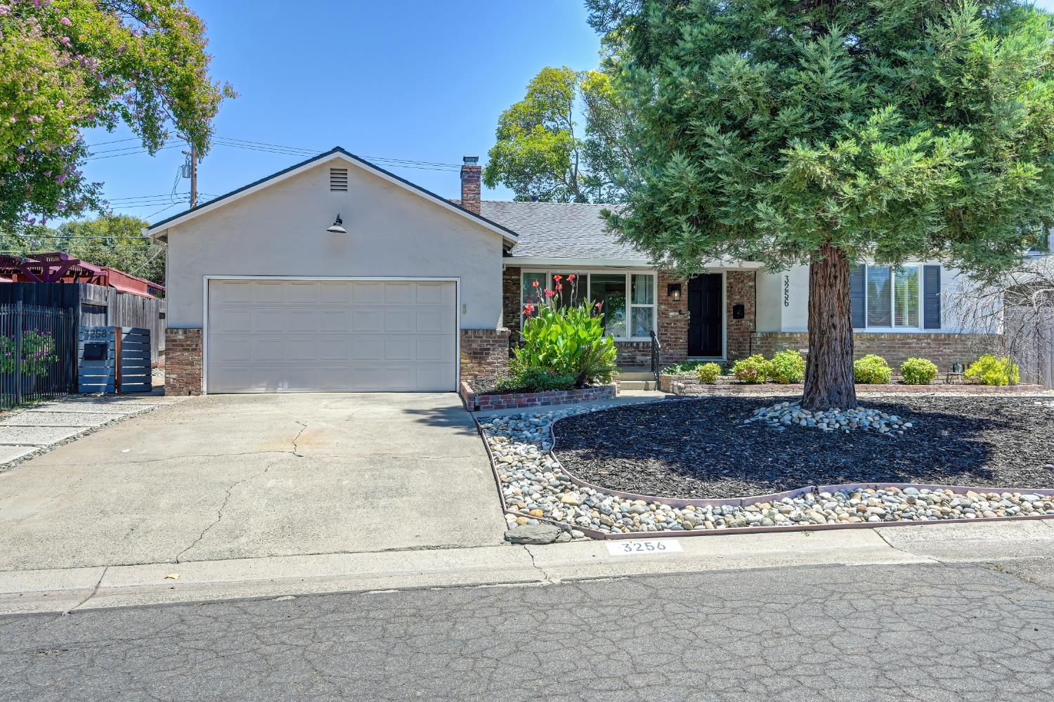 3256 Strevel Way