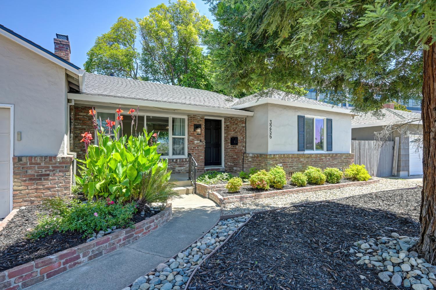 3256 Strevel Way