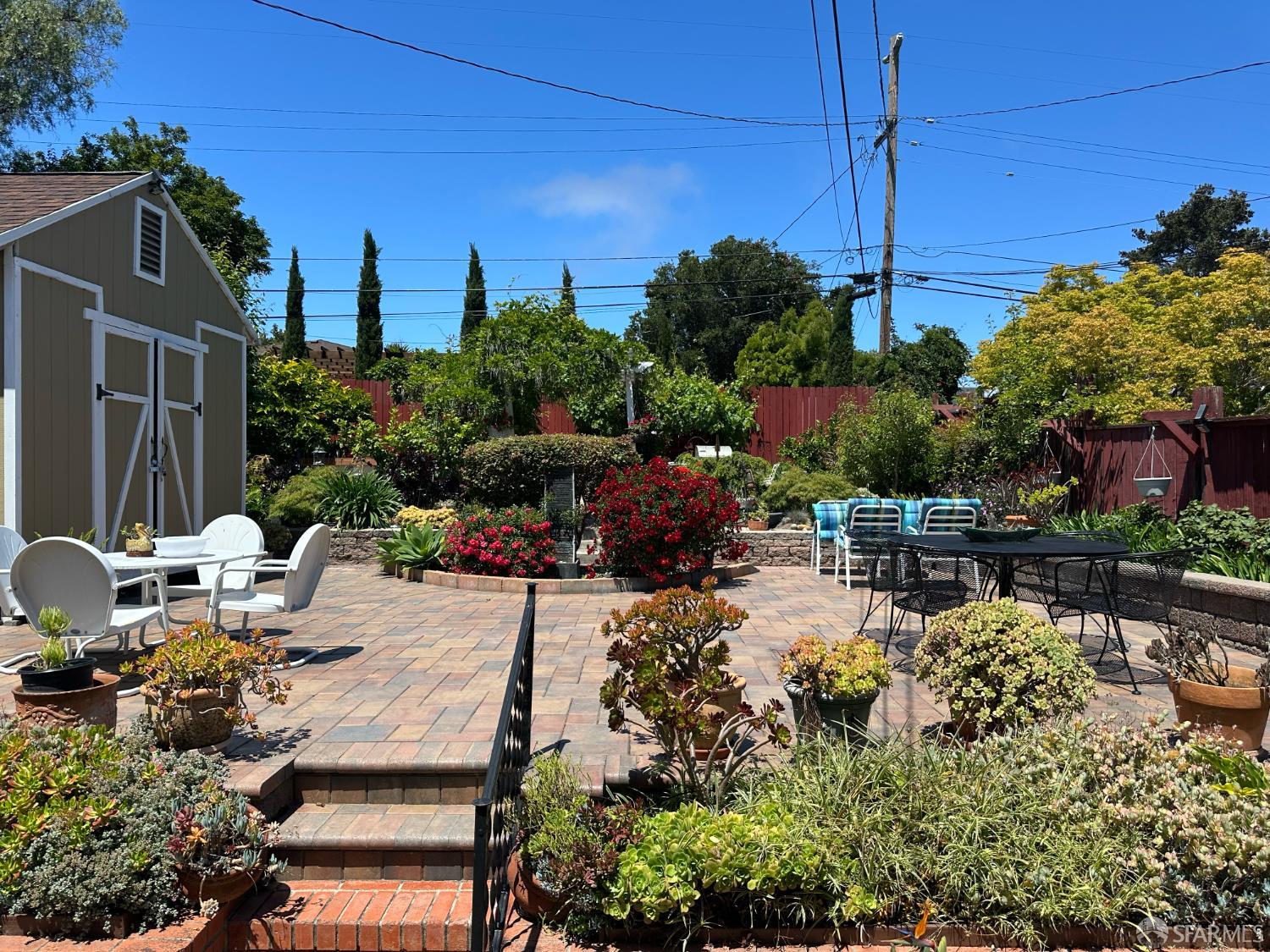 254 La Cruz Avenue