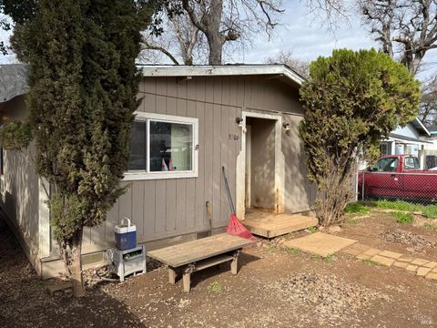 5706 Jones Avenue Clearlake CA 95422