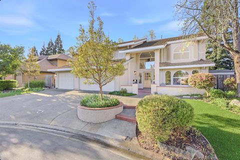 1986 Somerdale Circle Roseville CA 95661