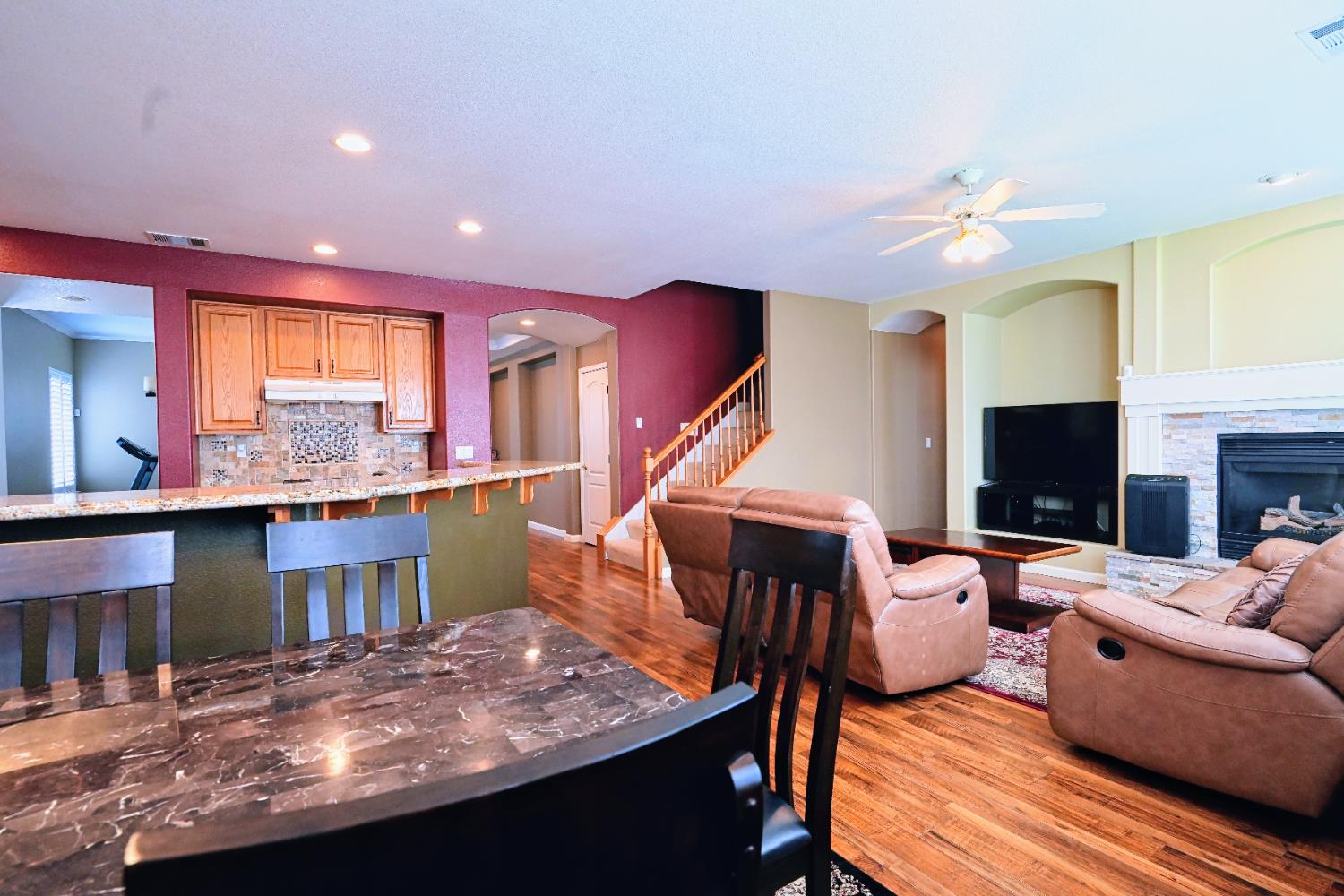 5432 Casa Grande Avenue