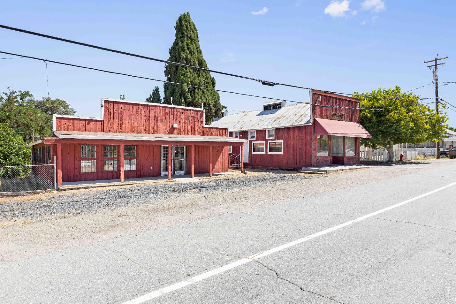 30025 Yosemite Boulevard