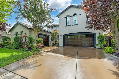 1011 Waterford Drive West Sacramento CA 95605