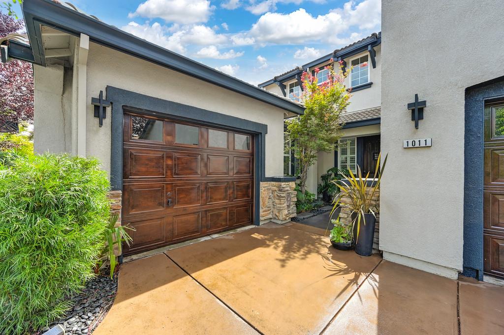 1011 Waterford Drive