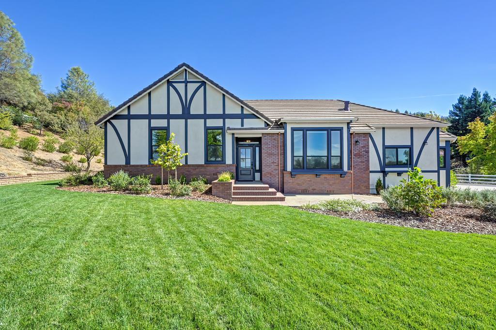 6310 Butterfield Way