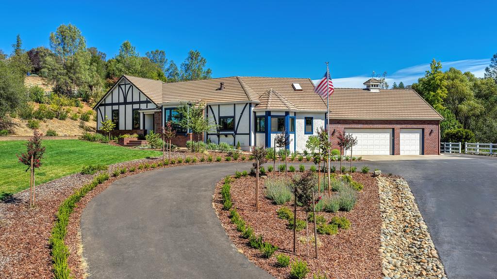 6310 Butterfield Way