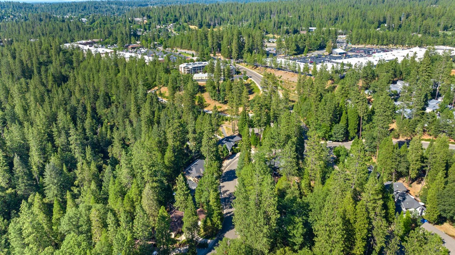 Grass Valley, California 95949, United States, 3 Bedrooms Bedrooms, ,2 BathroomsBathrooms,Residential,Pending,32199