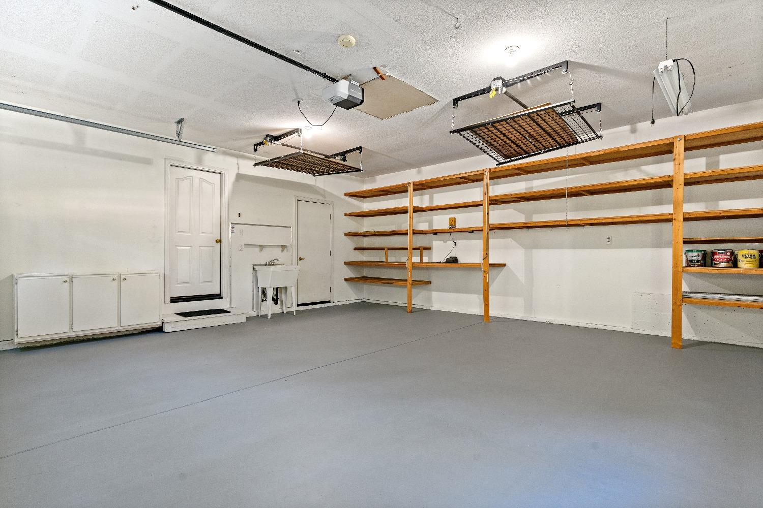 Grass Valley, California 95949, United States, 3 Bedrooms Bedrooms, ,2 BathroomsBathrooms,Residential,Pending,32199