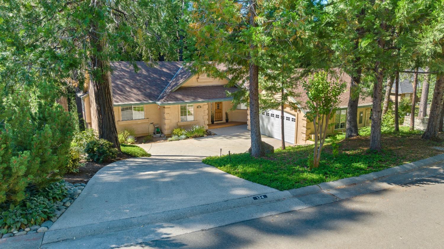 Grass Valley, California 95949, United States, 3 Bedrooms Bedrooms, ,2 BathroomsBathrooms,Residential,Pending,32199