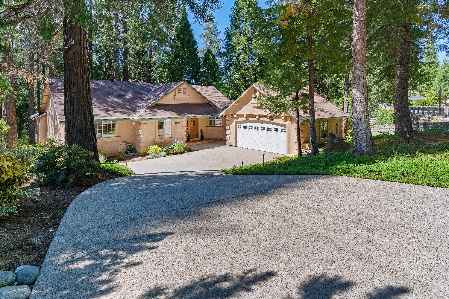 Grass Valley, California 95949, United States, 3 Bedrooms Bedrooms, ,2 BathroomsBathrooms,Residential,Pending,32199