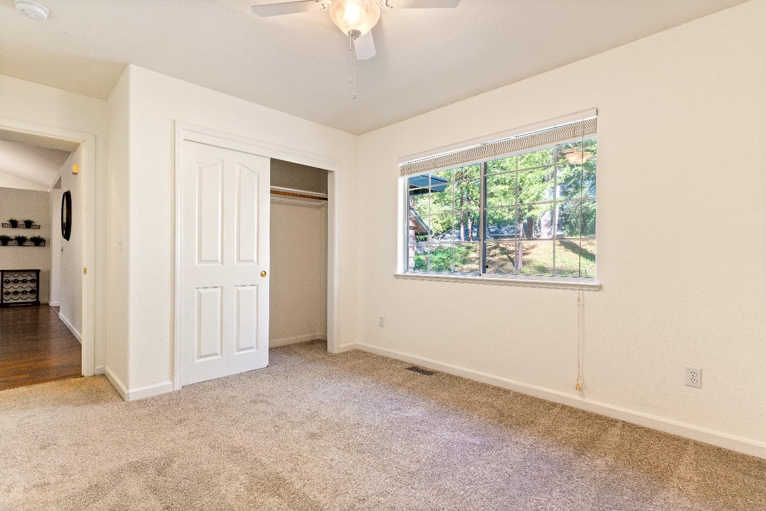 Grass Valley, California 95949, United States, 3 Bedrooms Bedrooms, ,2 BathroomsBathrooms,Residential,Pending,32199