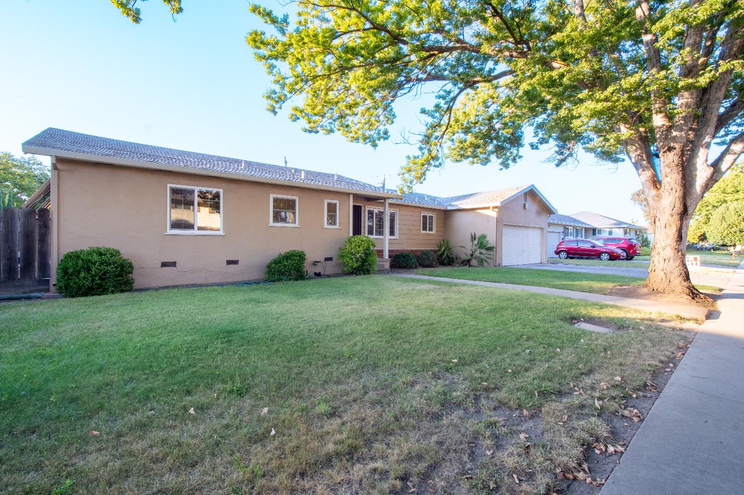 Stockton, California 95207, United States, 4 Bedrooms Bedrooms, ,3 BathroomsBathrooms,Residential,Active,227085