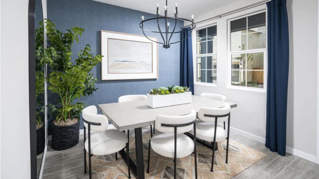 789 Lake Park Circle