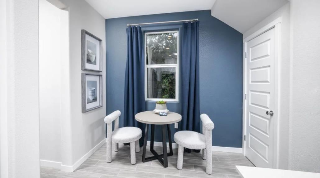 789 Lake Park Circle