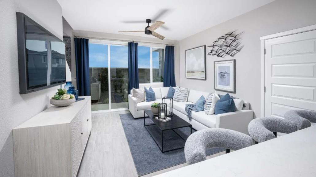 789 Lake Park Circle