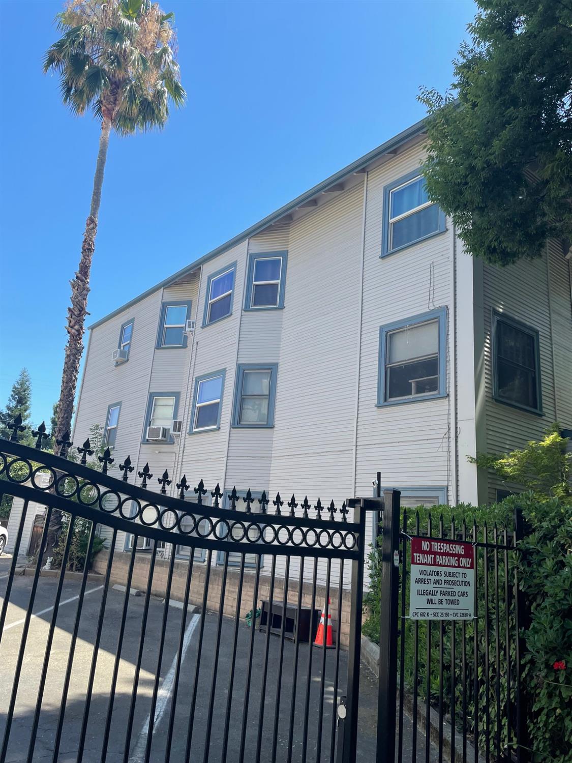 1421 G Street
