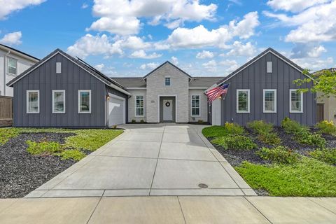 704 Golden Acorn Court Rocklin CA 95765