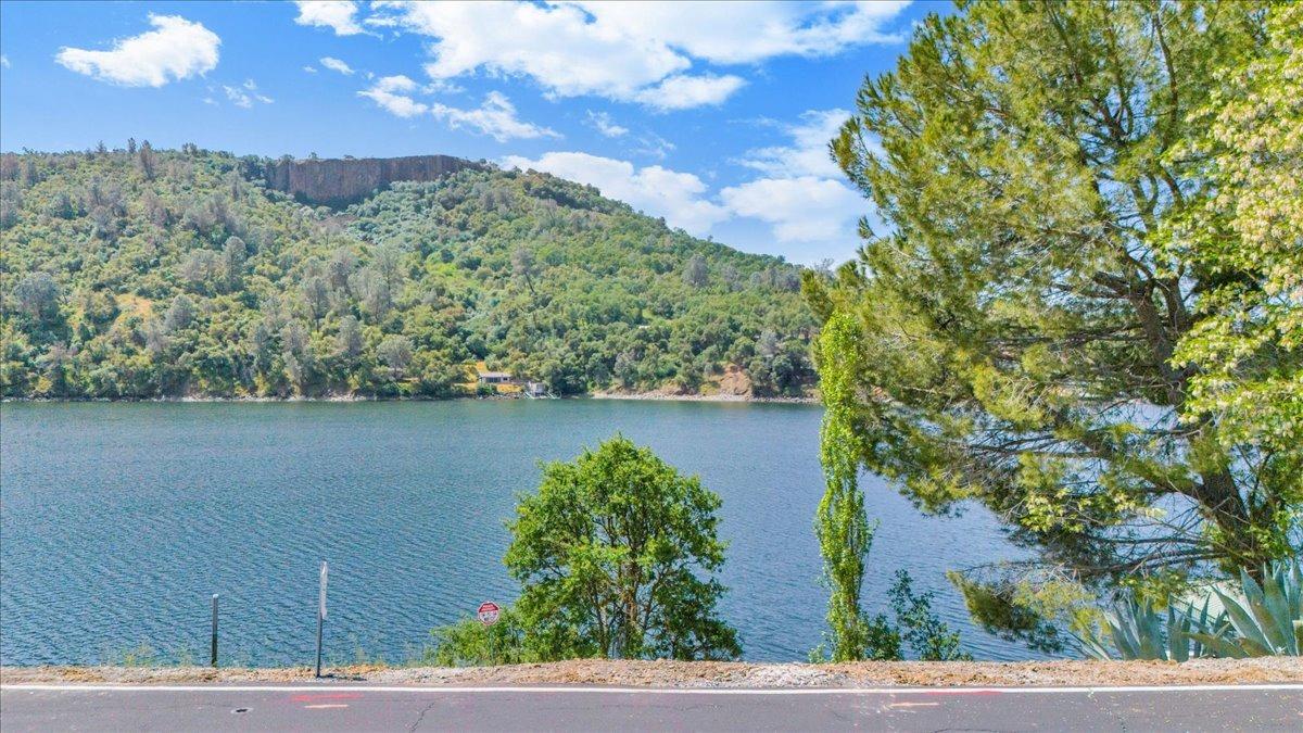 1012 Poker Flat Road