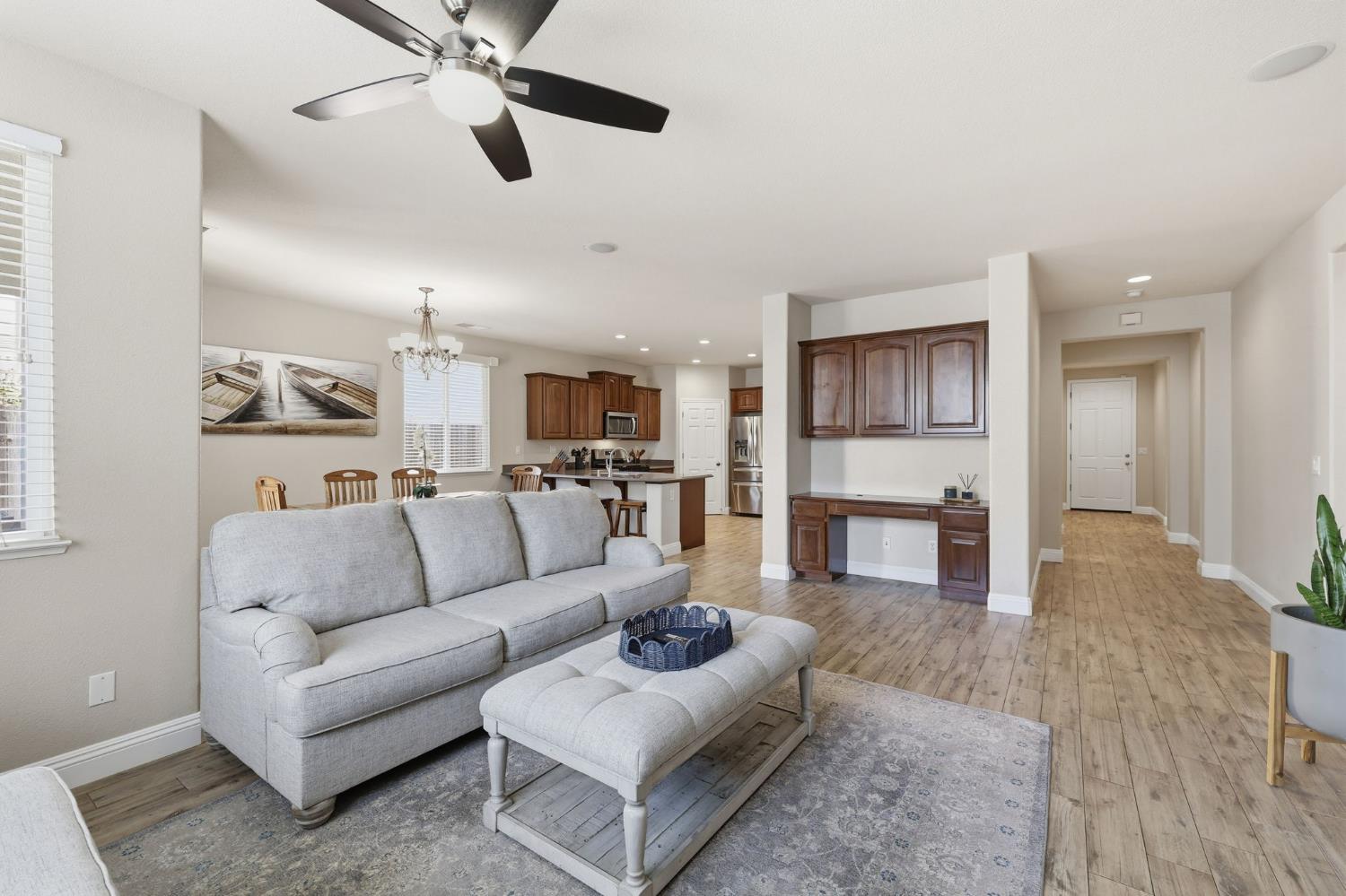 986 Ashford Lane
