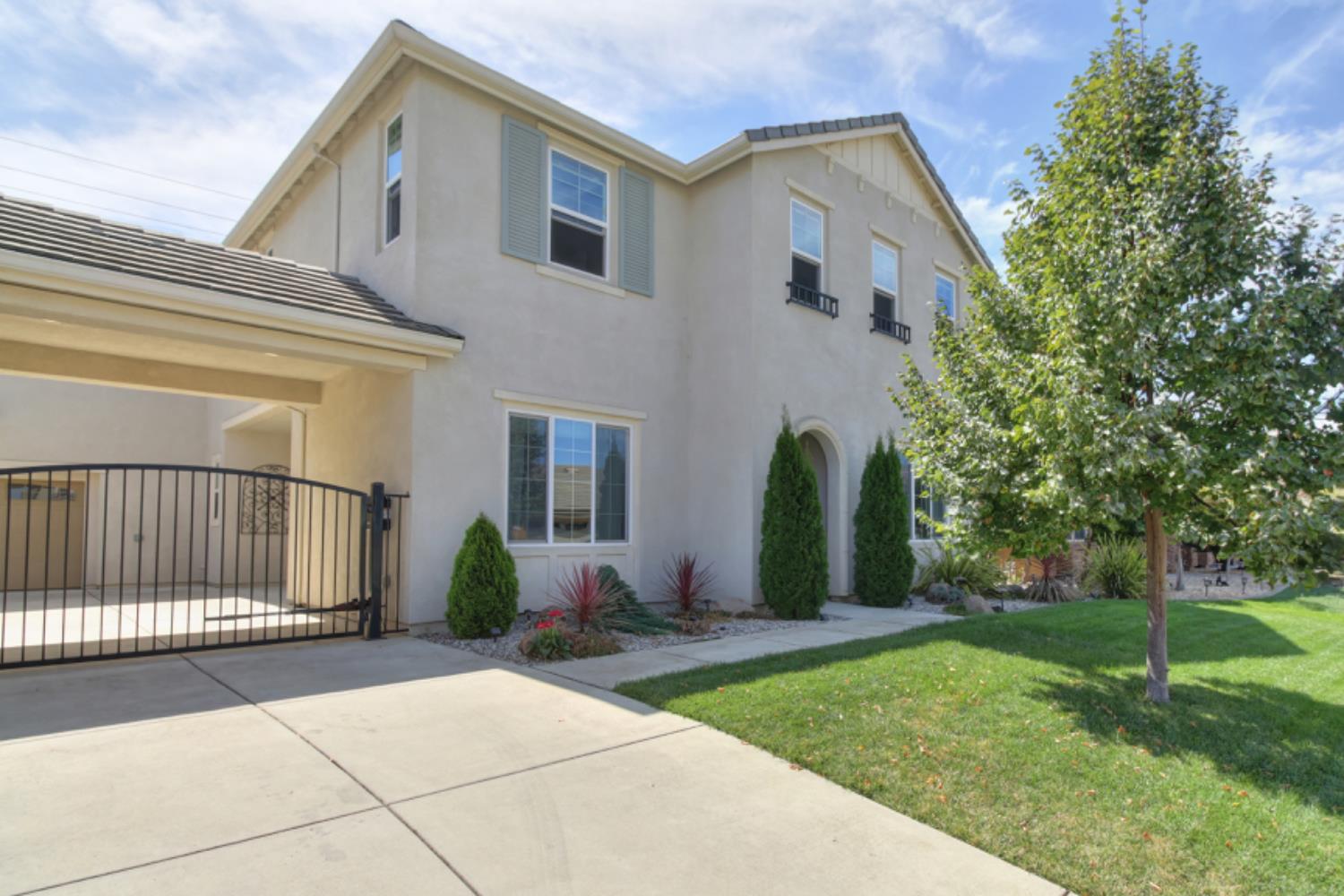 8612 Vizela Way