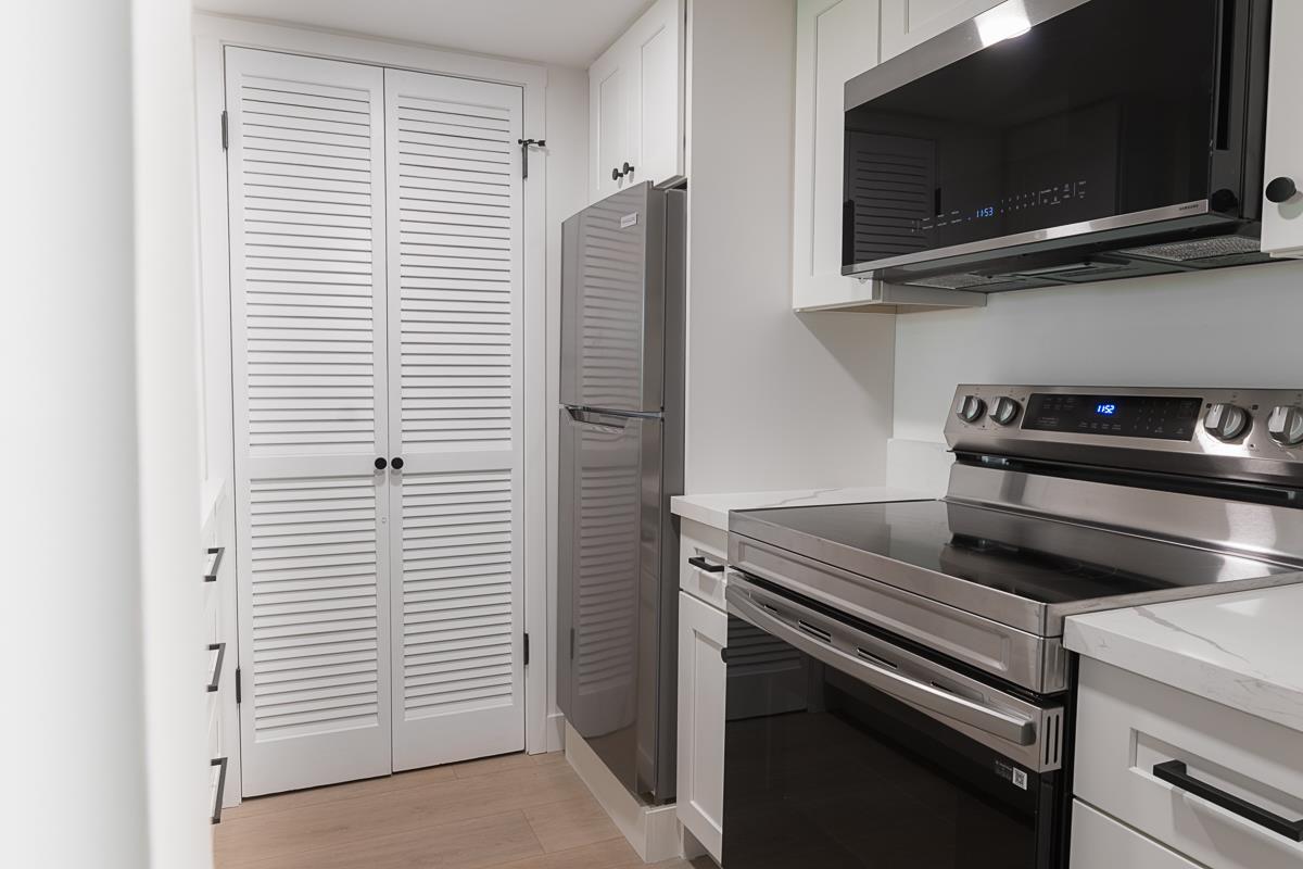 935 Fulton Avenue 500