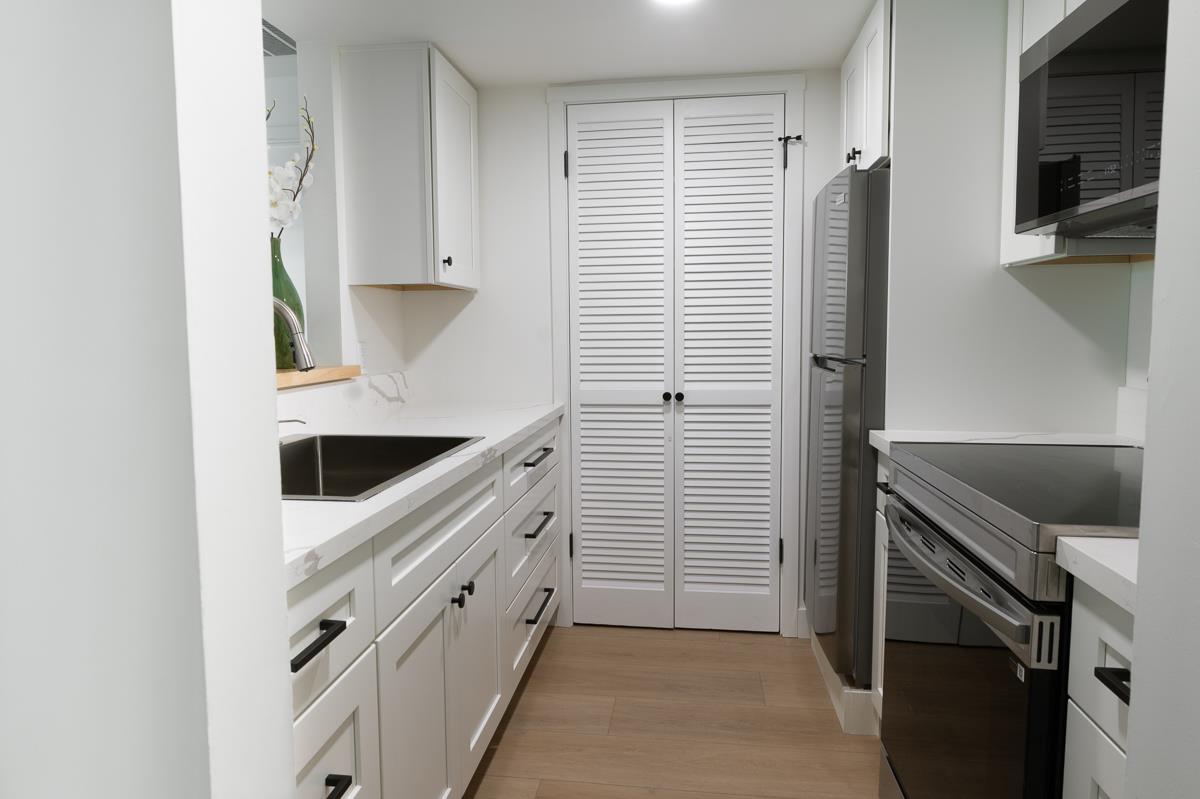 935 Fulton Avenue 500