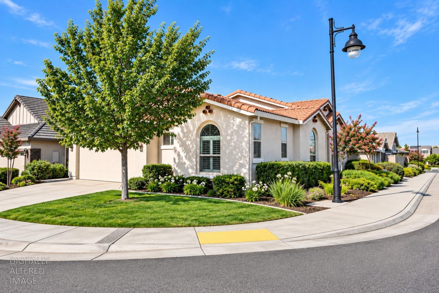 3139 Golden Trail Street
