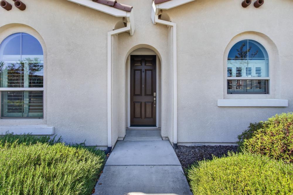 3139 Golden Trail Street
