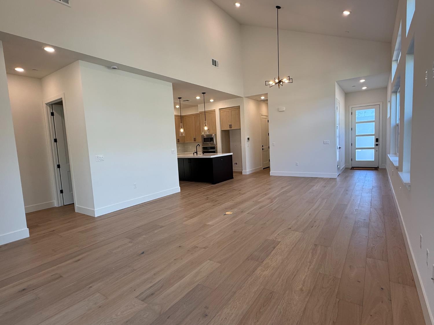 7070 Soleil Way