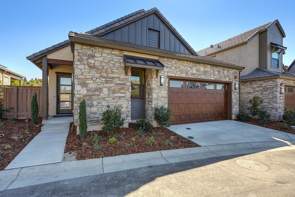 7070 Soleil Way