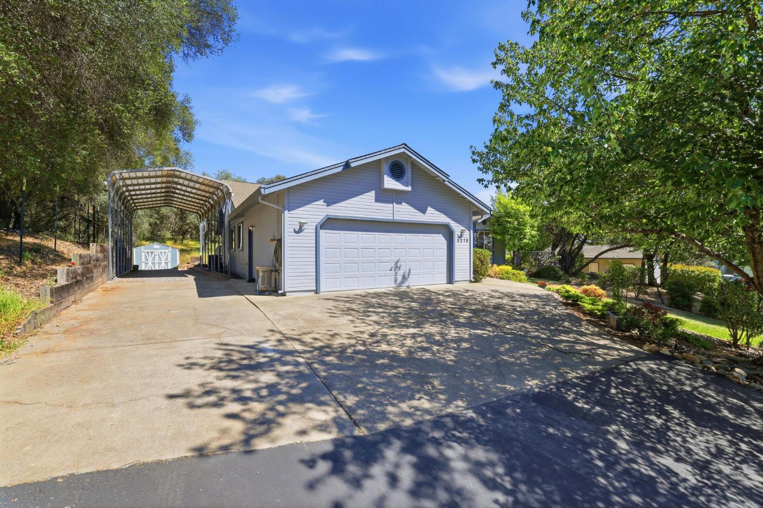 3213 Anthis Drive