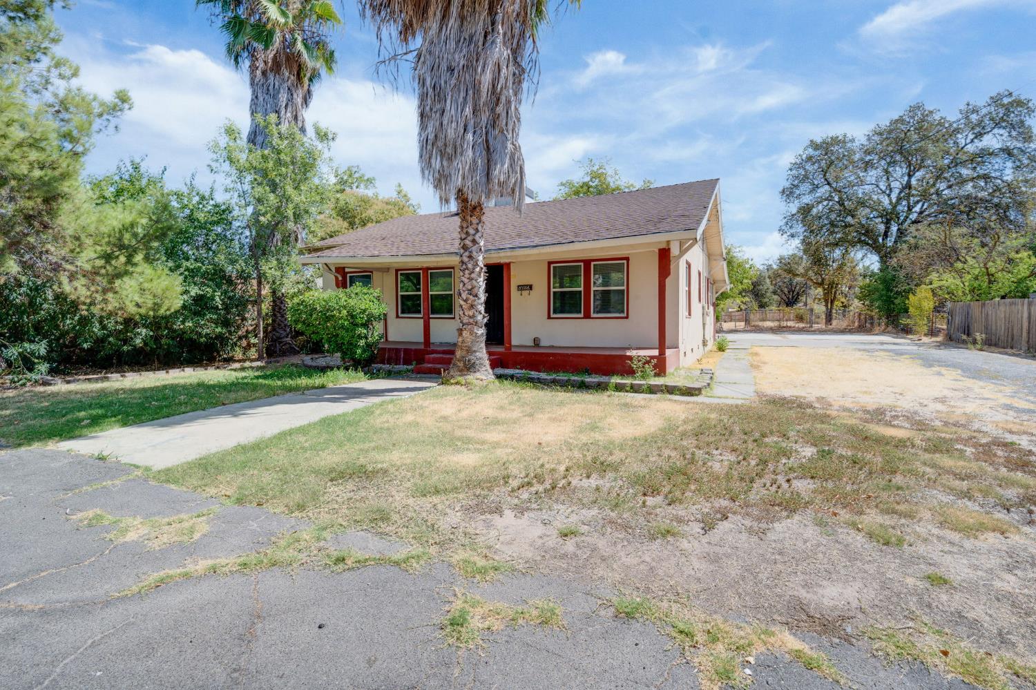 3128 Clay Street