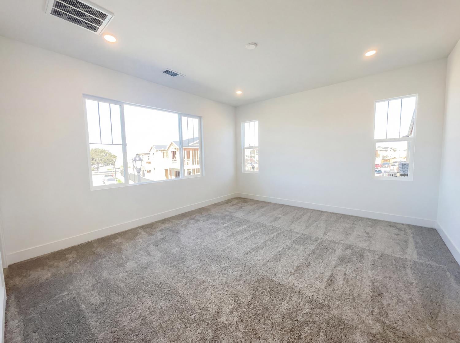 94 W San Diego Drive