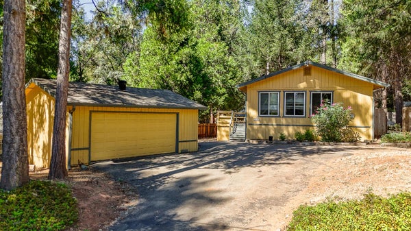 14144 WYCLIFF WAY, MAGALIA, CA 95954 - Image cc2f5472ebd115128e3c8fc4a7d15b24/4049558339