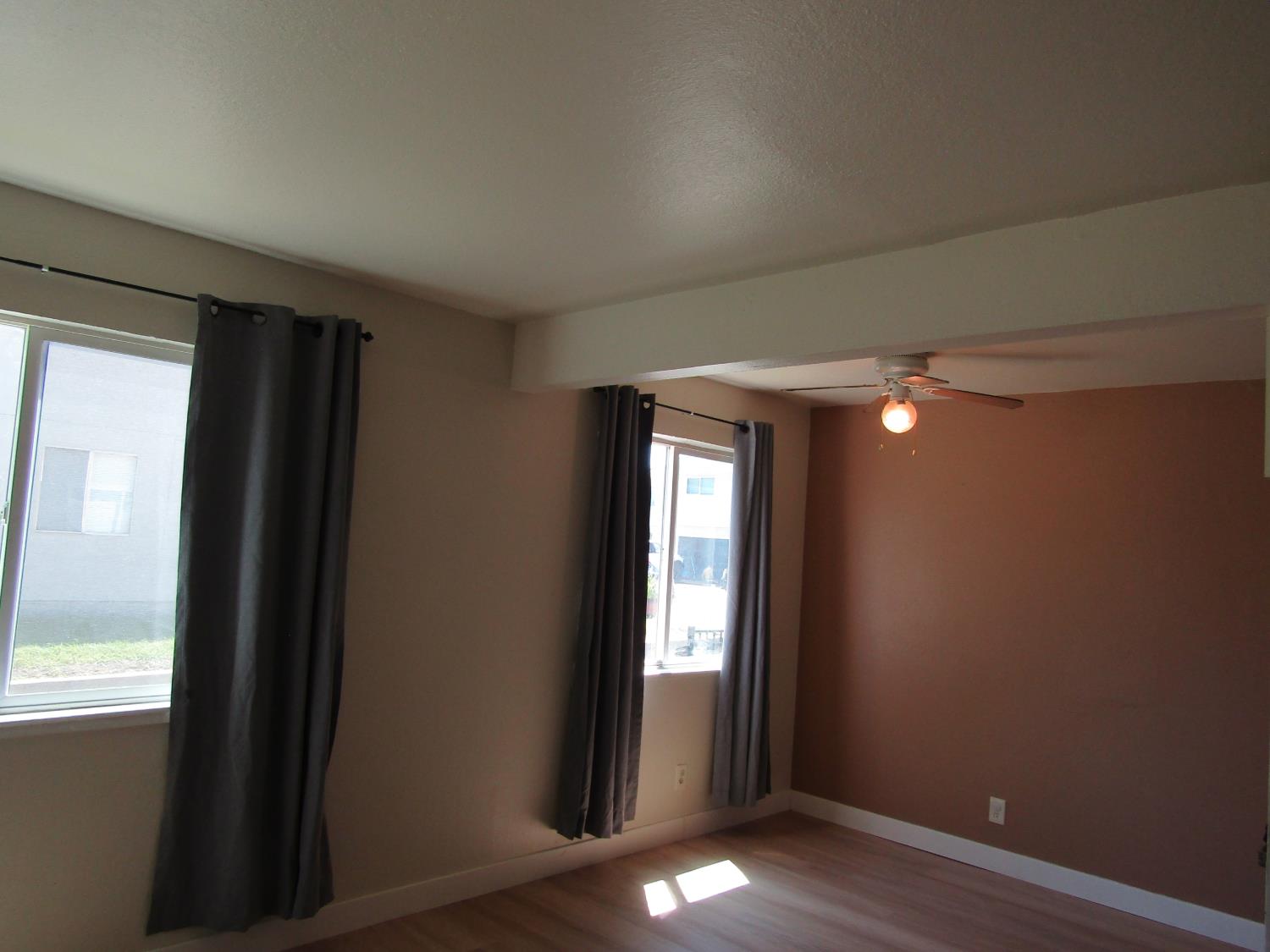 4524 Greenholme 2