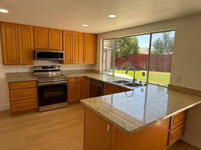 10 Bluestone Court